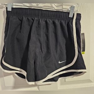 Nike women's shorts size small new with tags